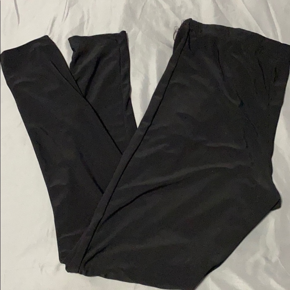 ⚡️SALE⚡️ Black Leggings